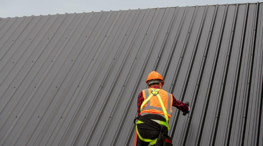 Professional residential roofers in Fall Creek, WI